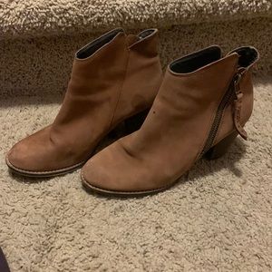 Steve Madden boots